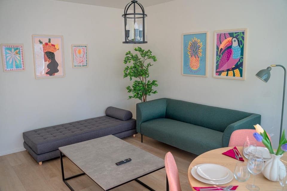 Living room, Seating area