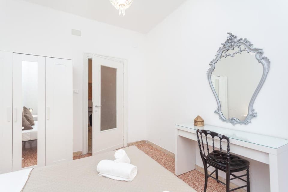 Bed, Photo of the whole room, Bedroom, towels, wardrobe