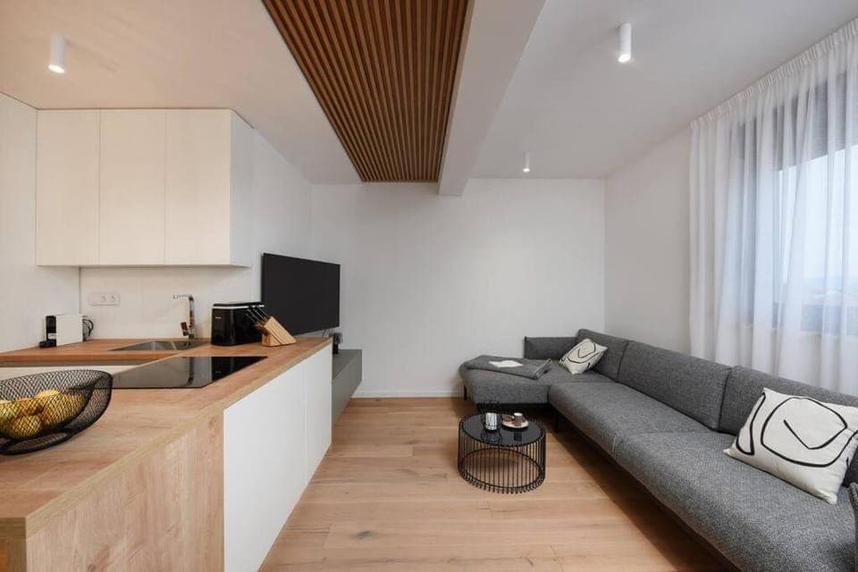 Kitchen or kitchenette, Living room