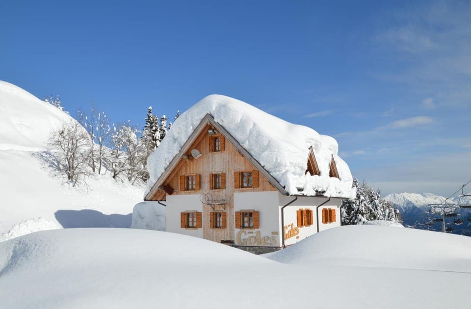Property building, Winter