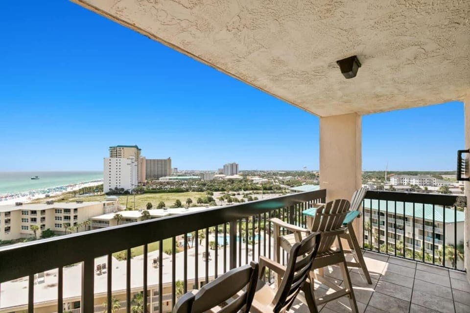 SunDestin Resort Unit 1018 House in Destin