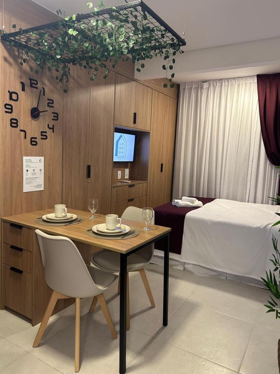 TV and multimedia, Dining area