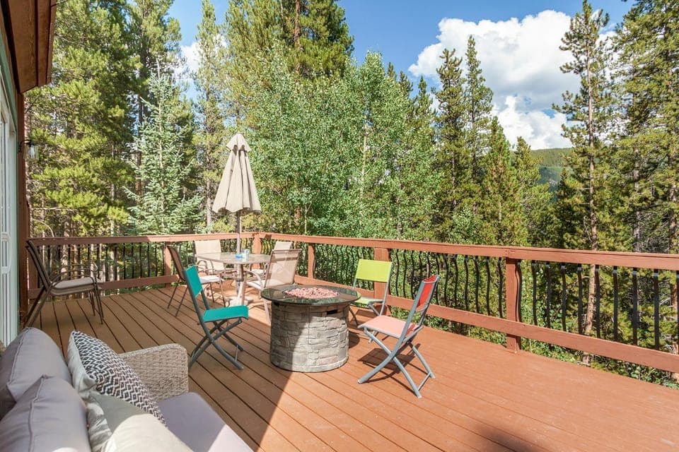 Golden Crown by Great Western Lodging House in Blue River