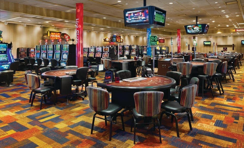 Casino, Evening entertainment