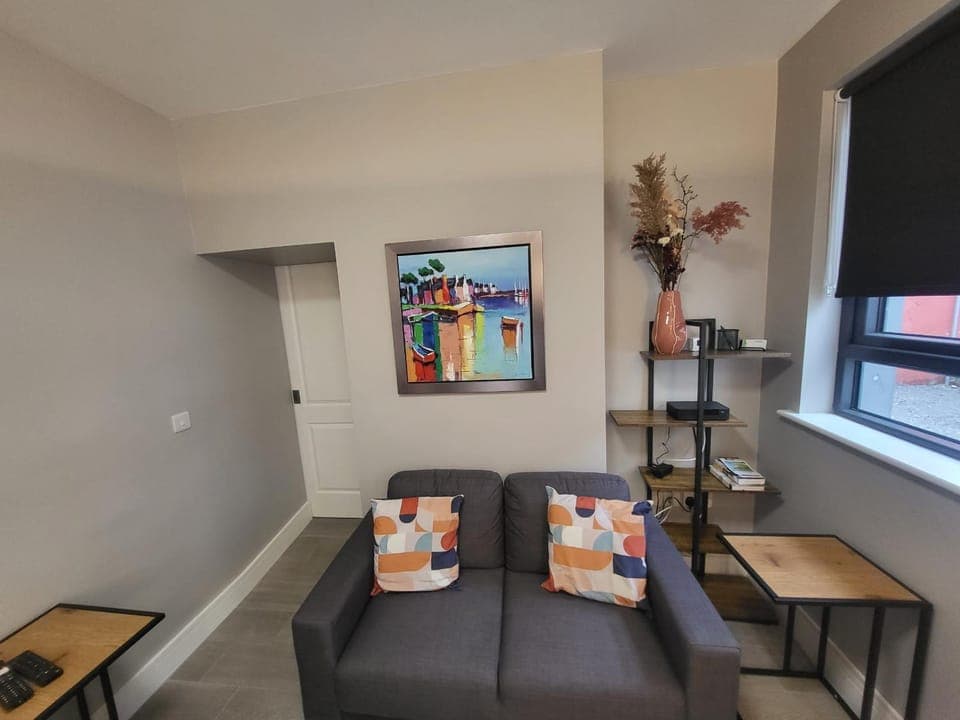 Communal lounge/ TV room, Living room