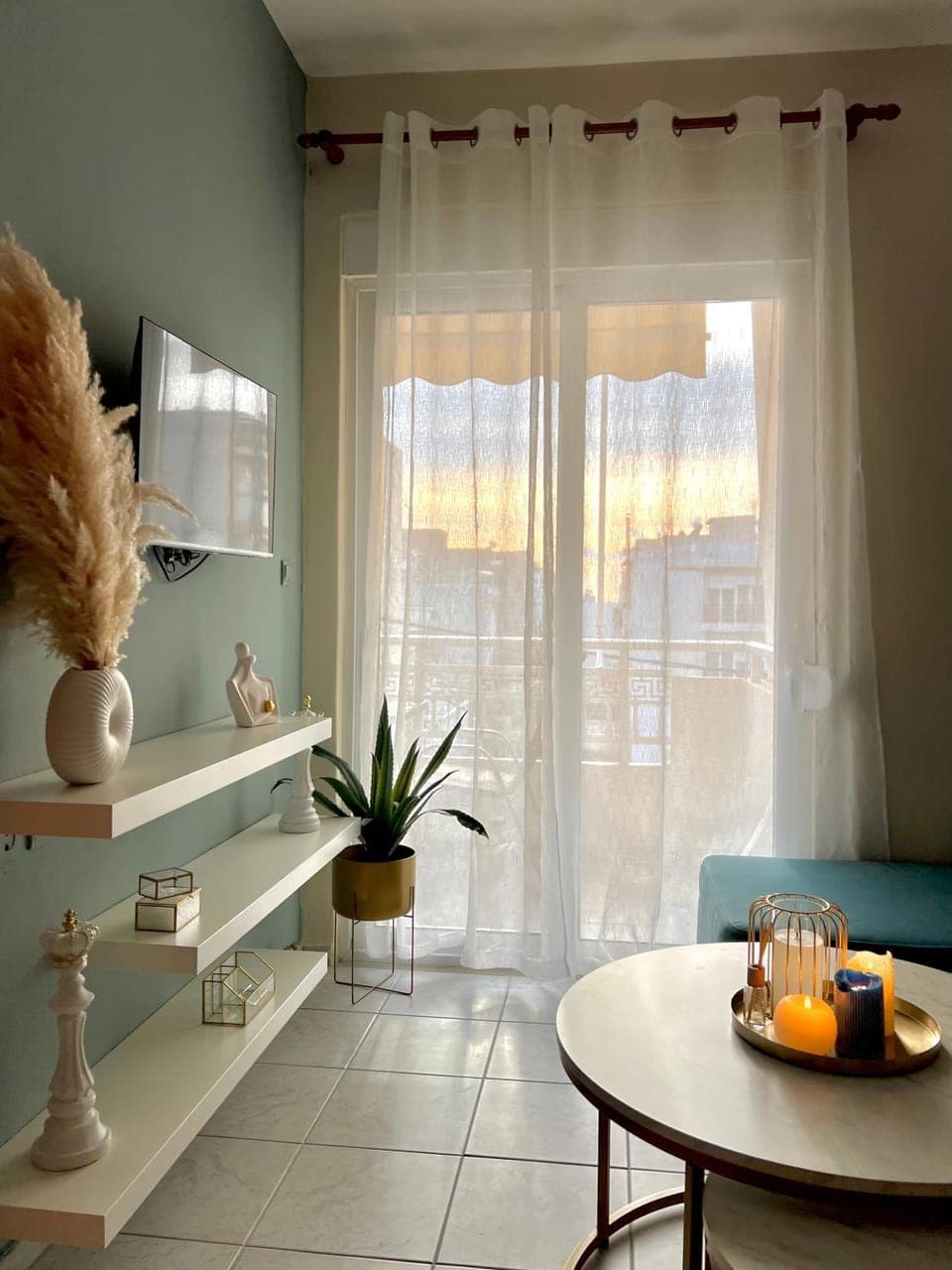 Living room, Seating area