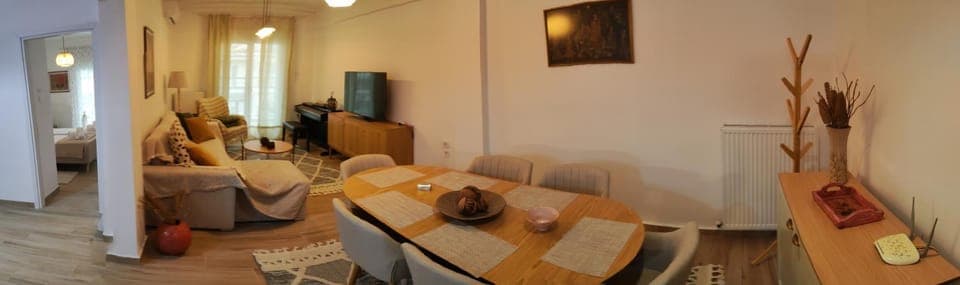 TV and multimedia, Living room, Seating area