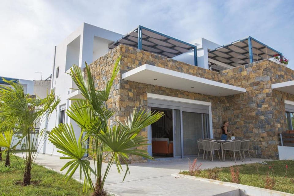 Property building, Garden