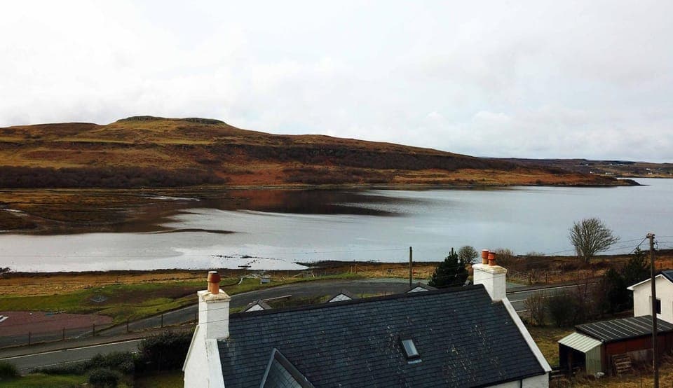 Nearby landmark, Natural landscape, Mountain view, Sea view