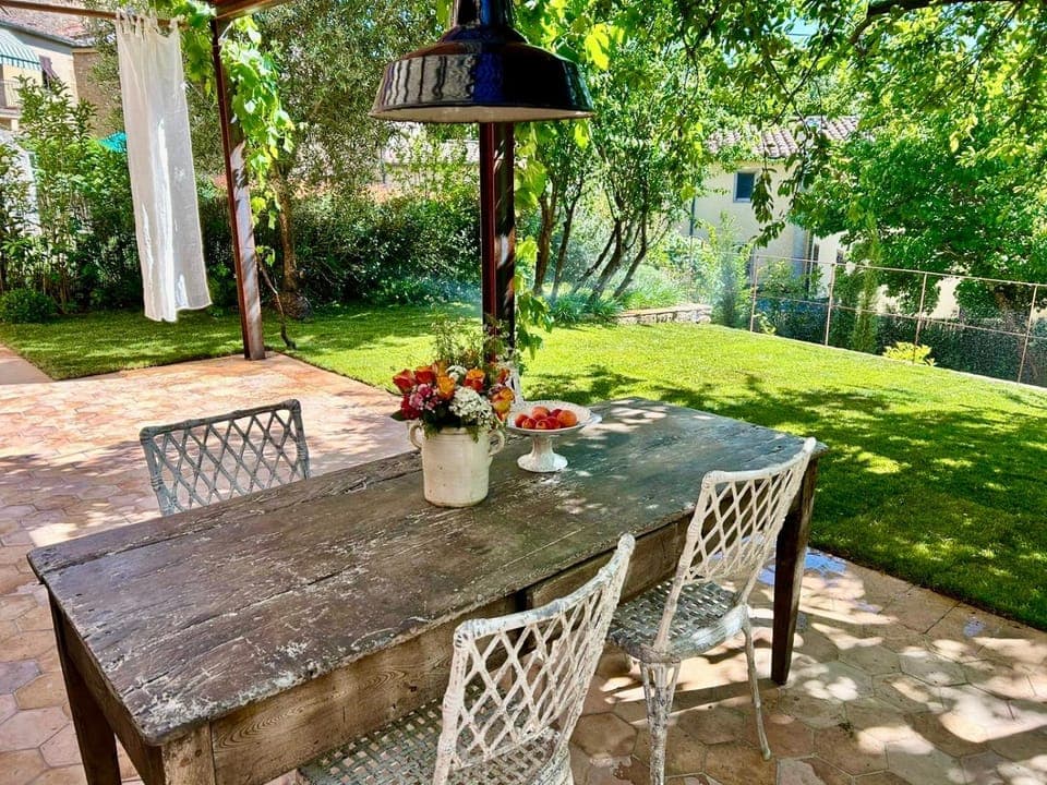 Patio, Garden, Dining area, Garden view