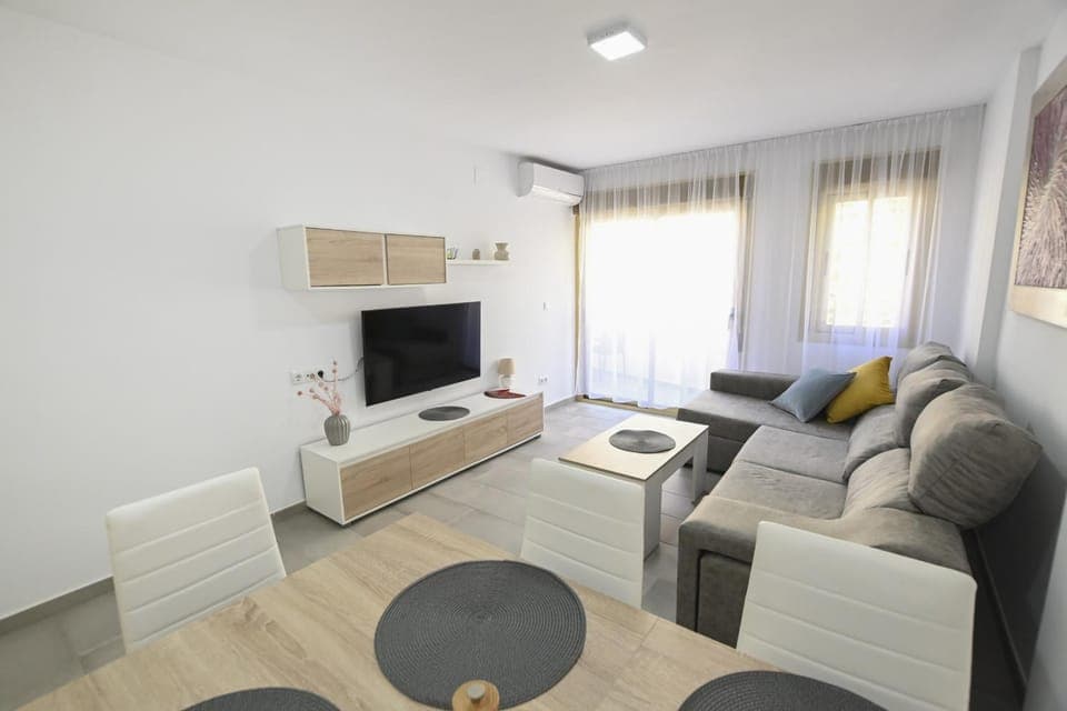 Communal lounge/ TV room, Living room