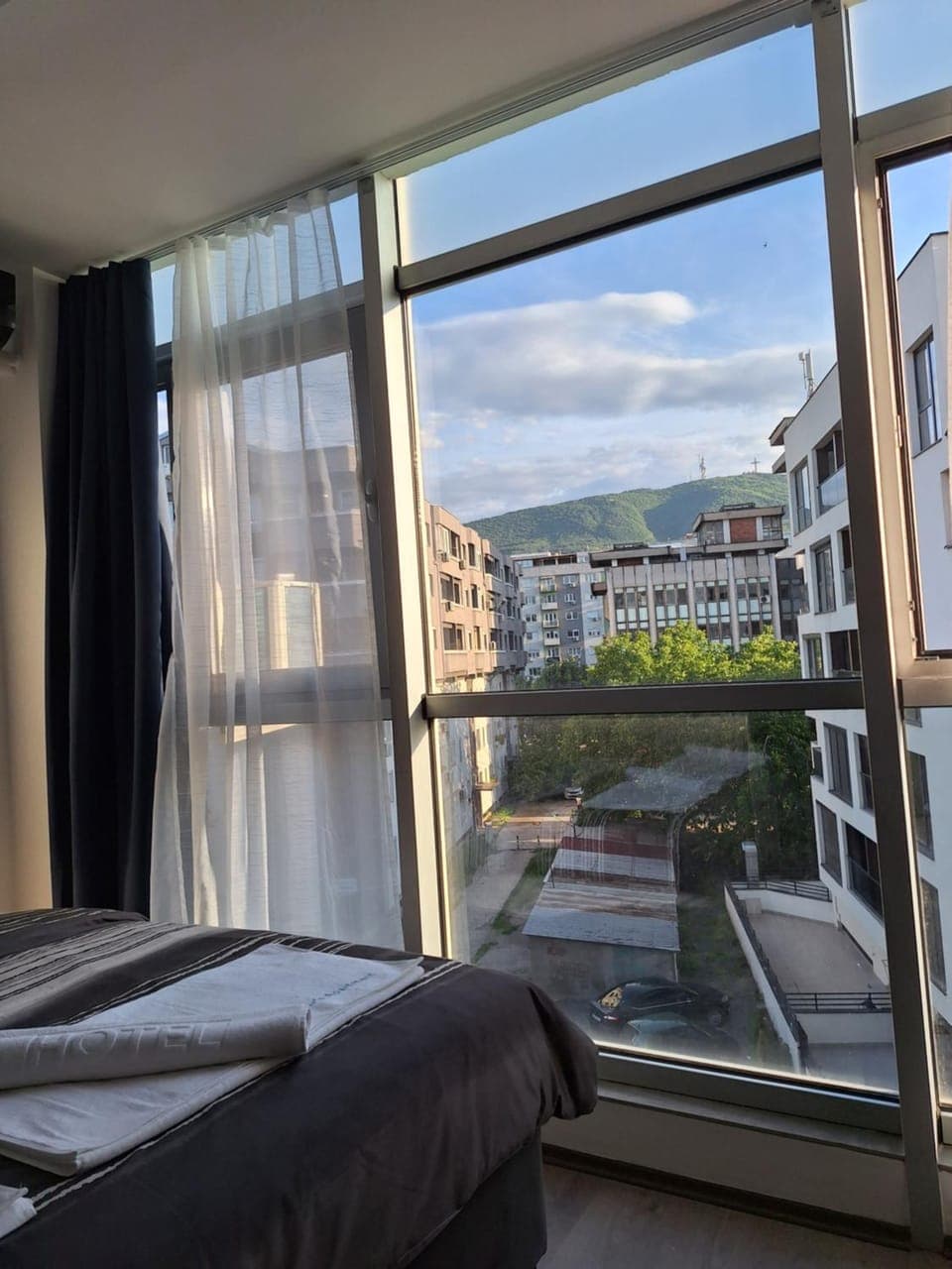 Bed, Day, Natural landscape, View (from property/room), Bedroom, Mountain view