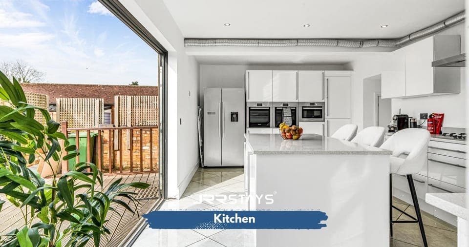 Day, View (from property/room), Kitchen or kitchenette, Dining area, minibar, pet friendly