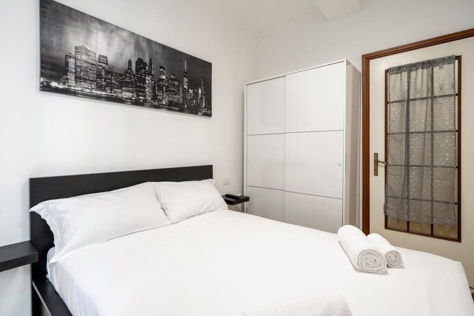 Bed, Photo of the whole room, Bedroom, towels, wardrobe