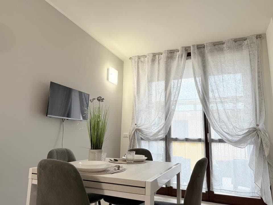 Seating area, Dining area, kitchen