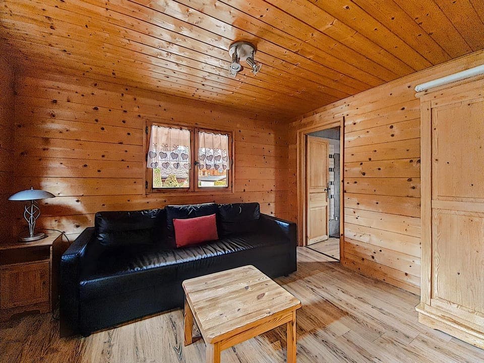 Communal lounge/ TV room, Living room