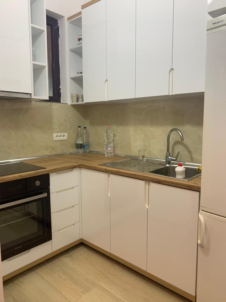 Kitchen or kitchenette, oven, stove