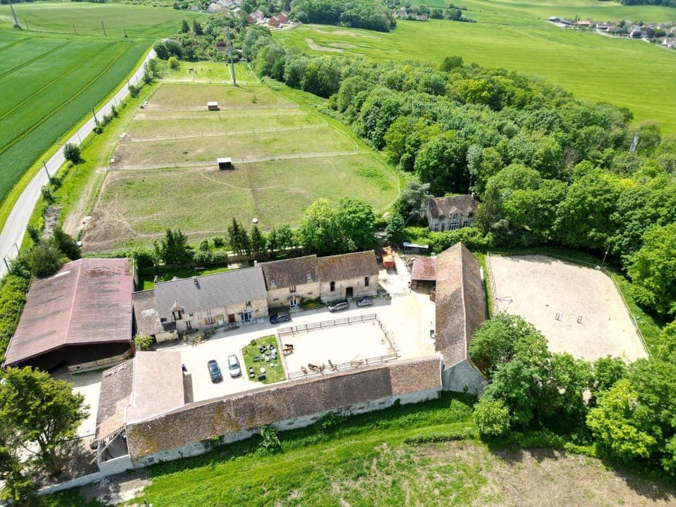 Property building, Bird's eye view
