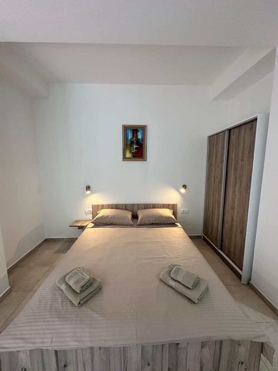 Bed, Photo of the whole room, Bedroom, towels, wardrobe