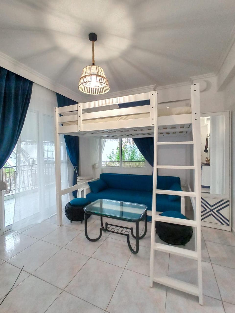 Bed, Living room, Photo of the whole room, Seating area, Bedroom