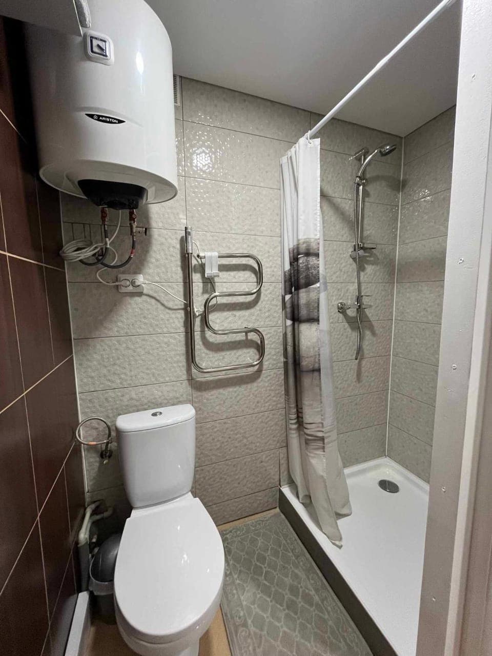 Shower, Toilet, Bathroom