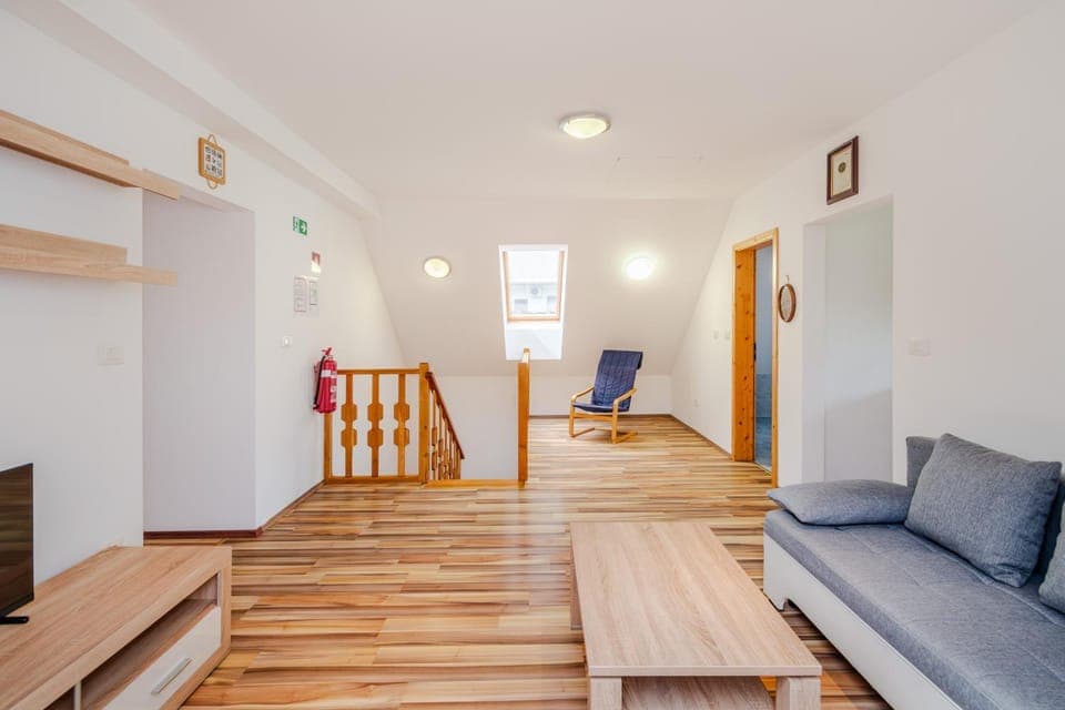 Living room, Time of day