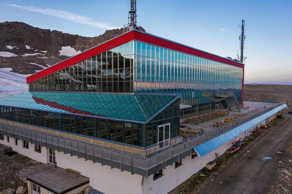 Property building, Bird's eye view