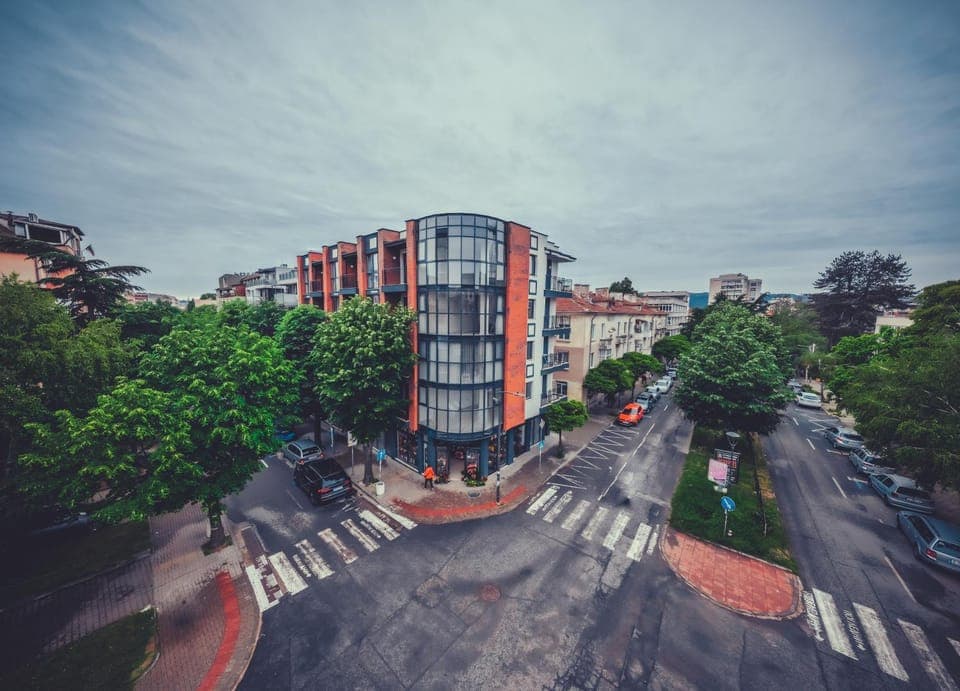 Property building, Day, Neighbourhood, City view, Street view, Location