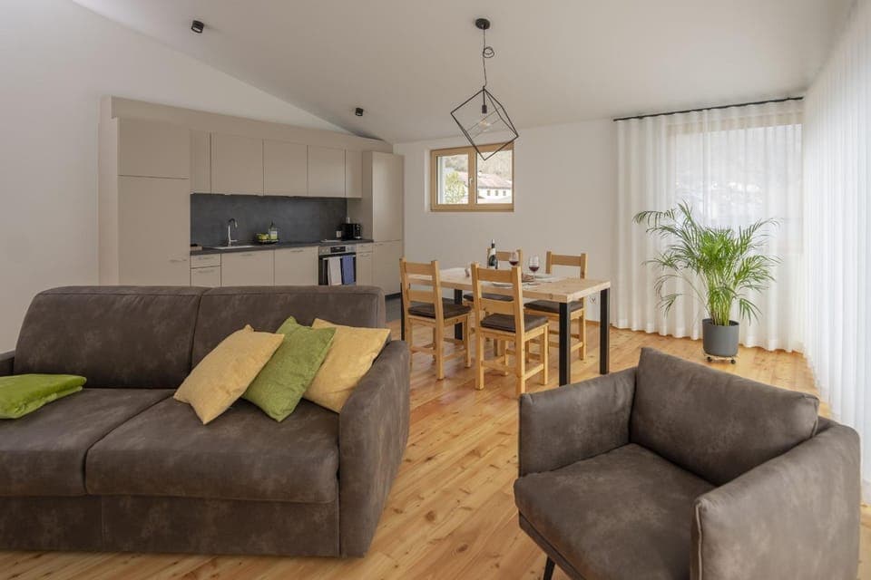 Communal lounge/ TV room, Living room