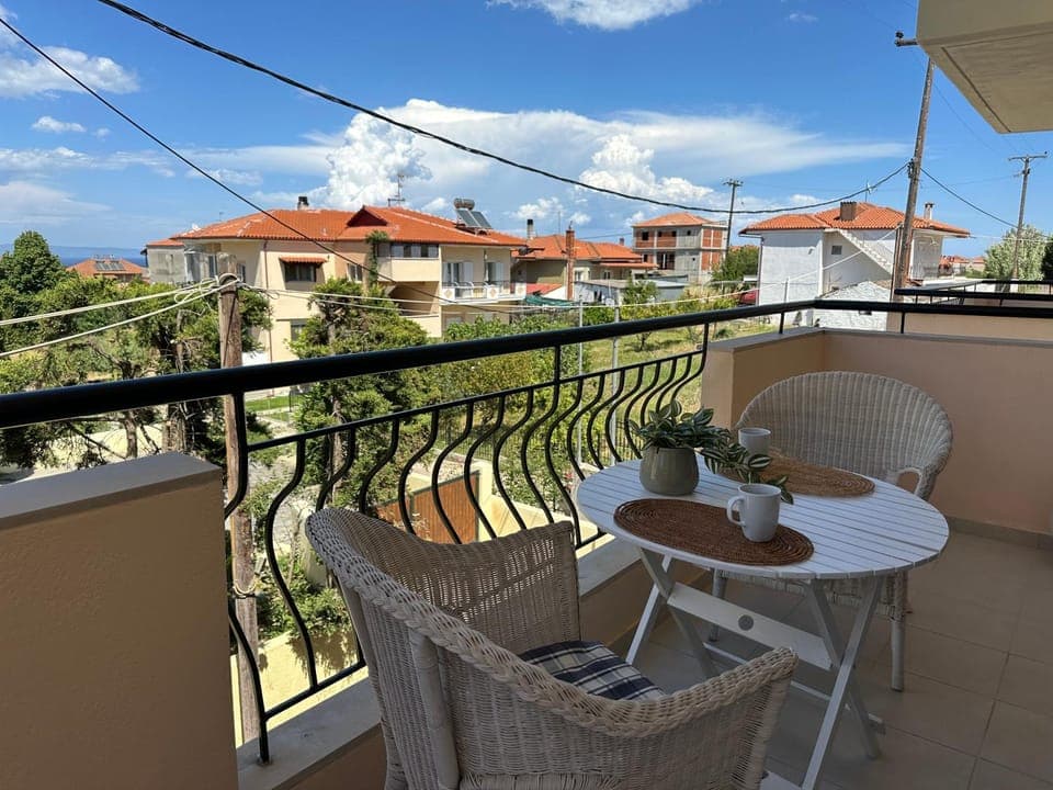 Property building, Patio, Day, View (from property/room), Balcony/Terrace, Balcony/Terrace, Living room, Seating area, Dining area