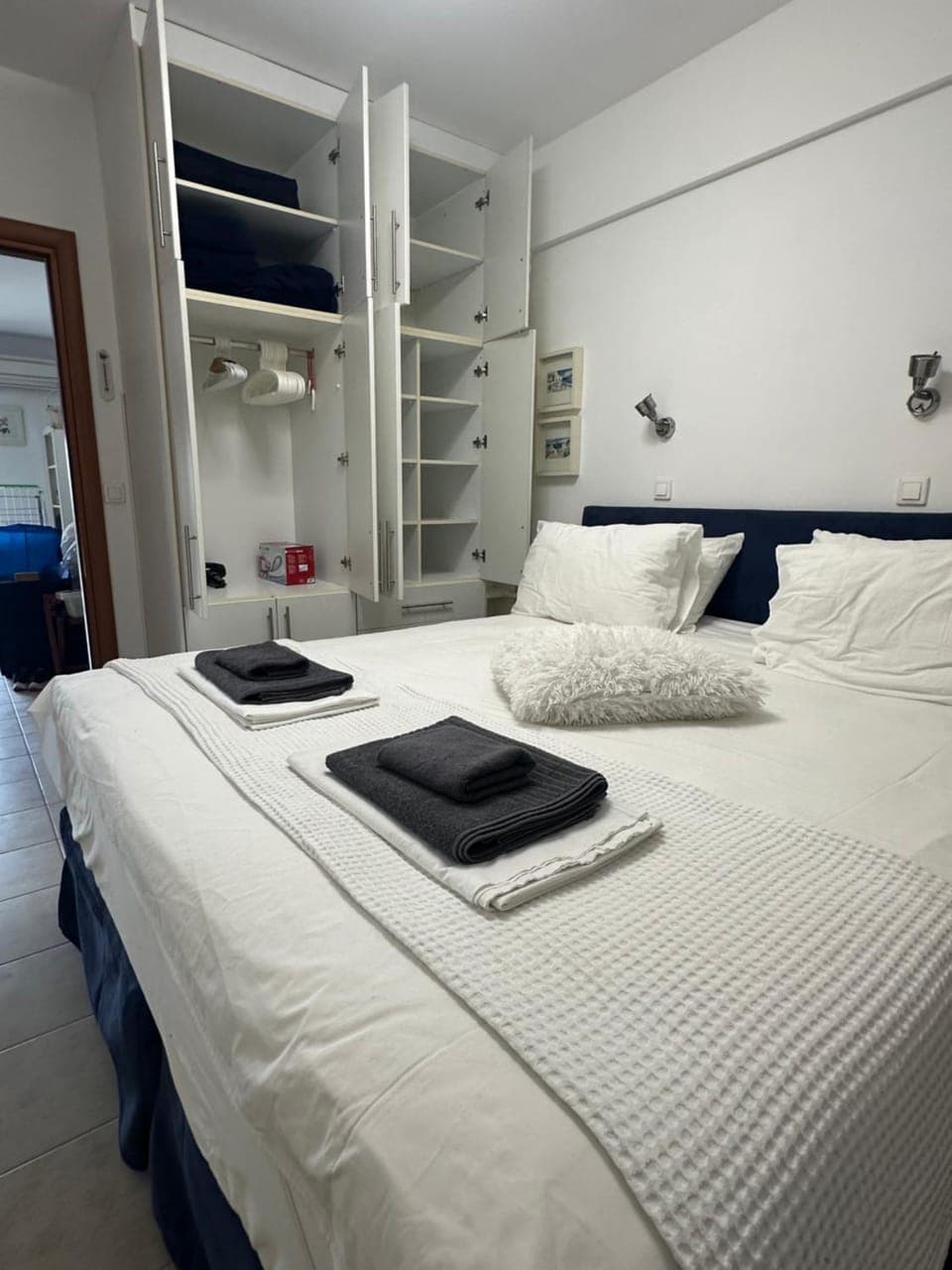 Bed, Bedroom, wardrobe