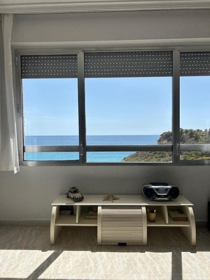 Apartamento luminoso frente al mar con piscina Apartment in Villajoyosa