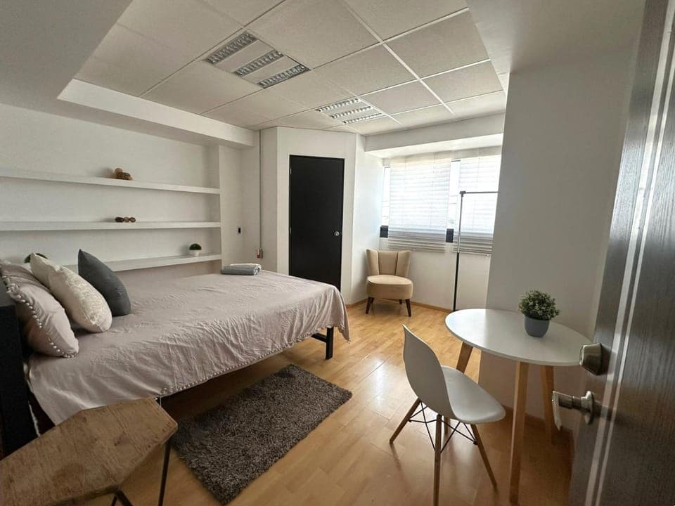 Bed, Photo of the whole room, Bedroom