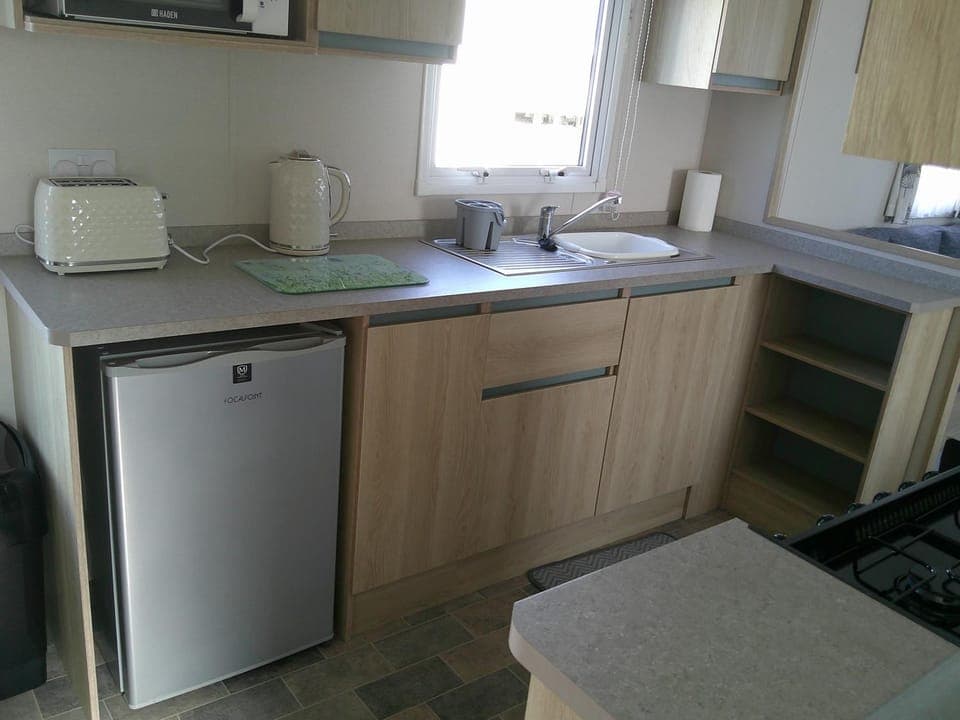 Kitchen or kitchenette, toaster