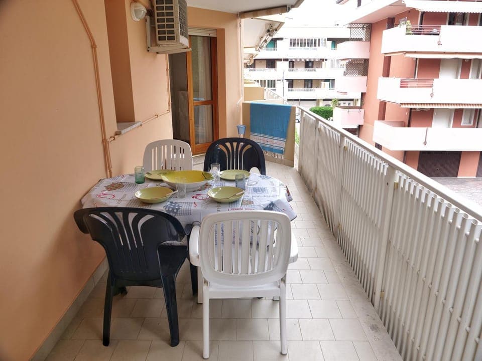 Balcony/Terrace, Dining area