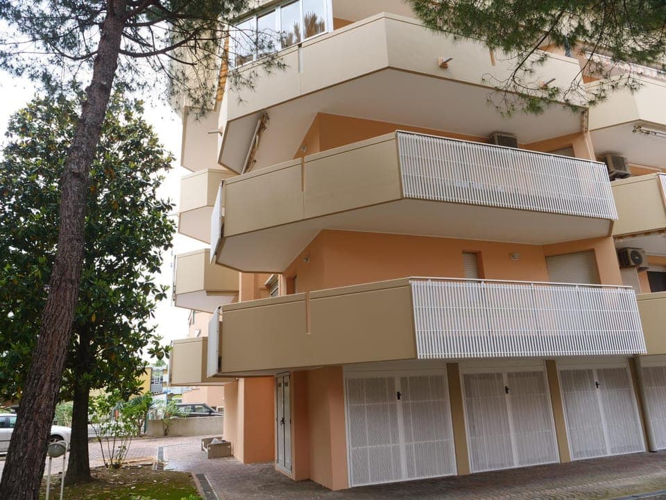 Property building, Balcony/Terrace