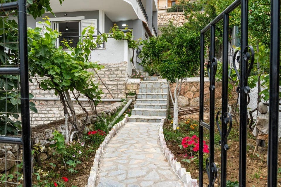 Property building, Day, Garden, Garden view