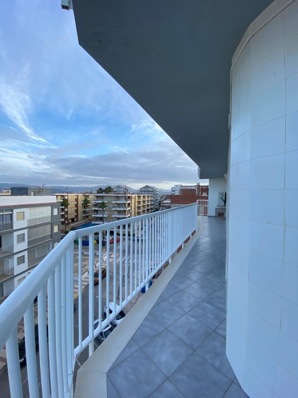 Apartamento con vistas a la Playa con Ascensor y WIFI 9 pax Apartment in Daimús