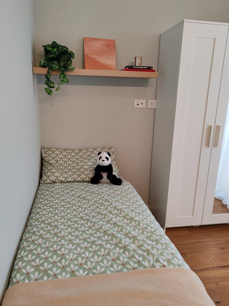 Bed, Photo of the whole room, Bedroom, wardrobe