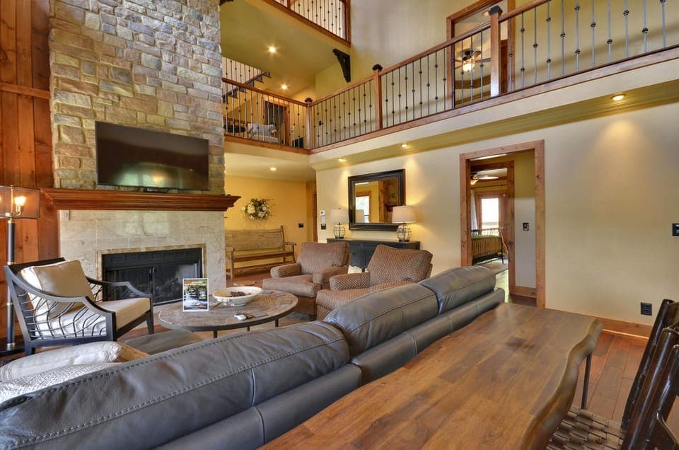 Mossy Brook Lodge by Stony Brook Cabins Cabin in Gatlinburg