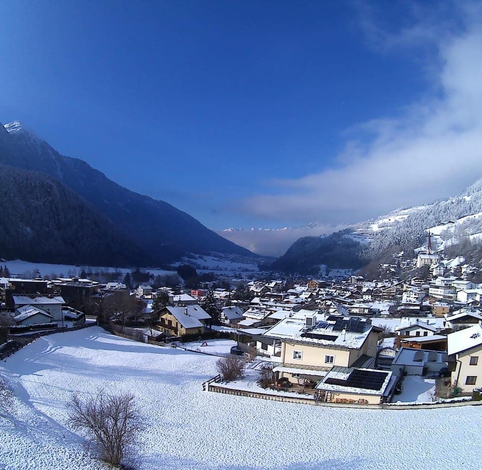 Natural landscape, View (from property/room), City view, Mountain view