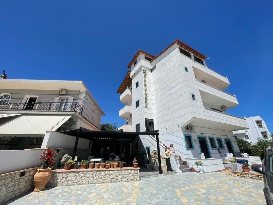 Property building, Day