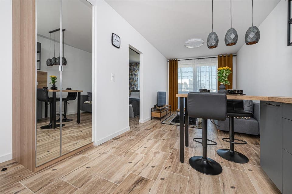 Kitchen or kitchenette, Living room, Dining area