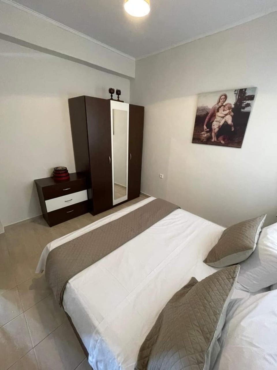 Bed, Photo of the whole room, Bedroom, wardrobe