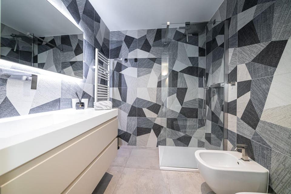 Shower, Bathroom, bidet