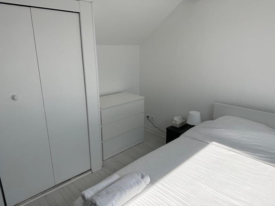 Bed, Bedroom, wardrobe