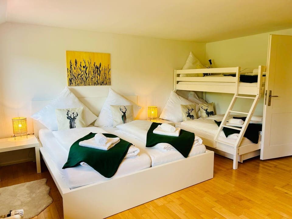 Bed, Photo of the whole room, Bedroom, cot, bunk bed, towels