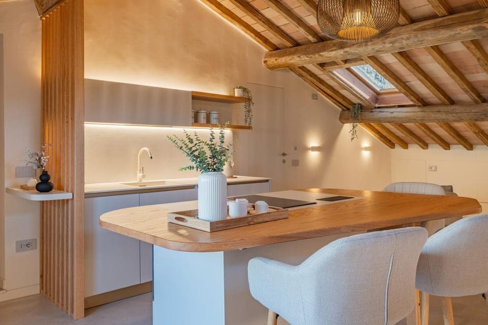 Kitchen or kitchenette, Living room