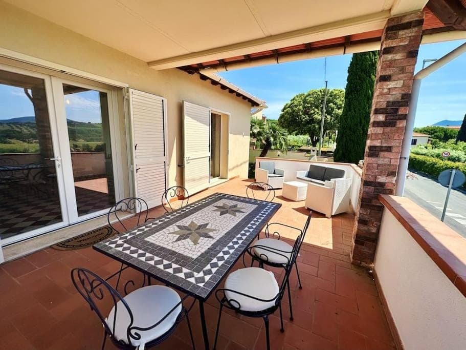 Patio, Balcony/Terrace