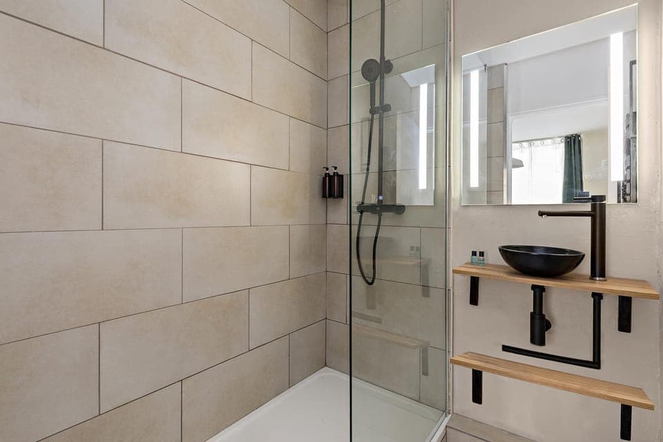Shower, Bathroom